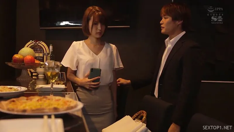 Lén lút với em người yêu củ ở buổi hợp lớp cuối năm